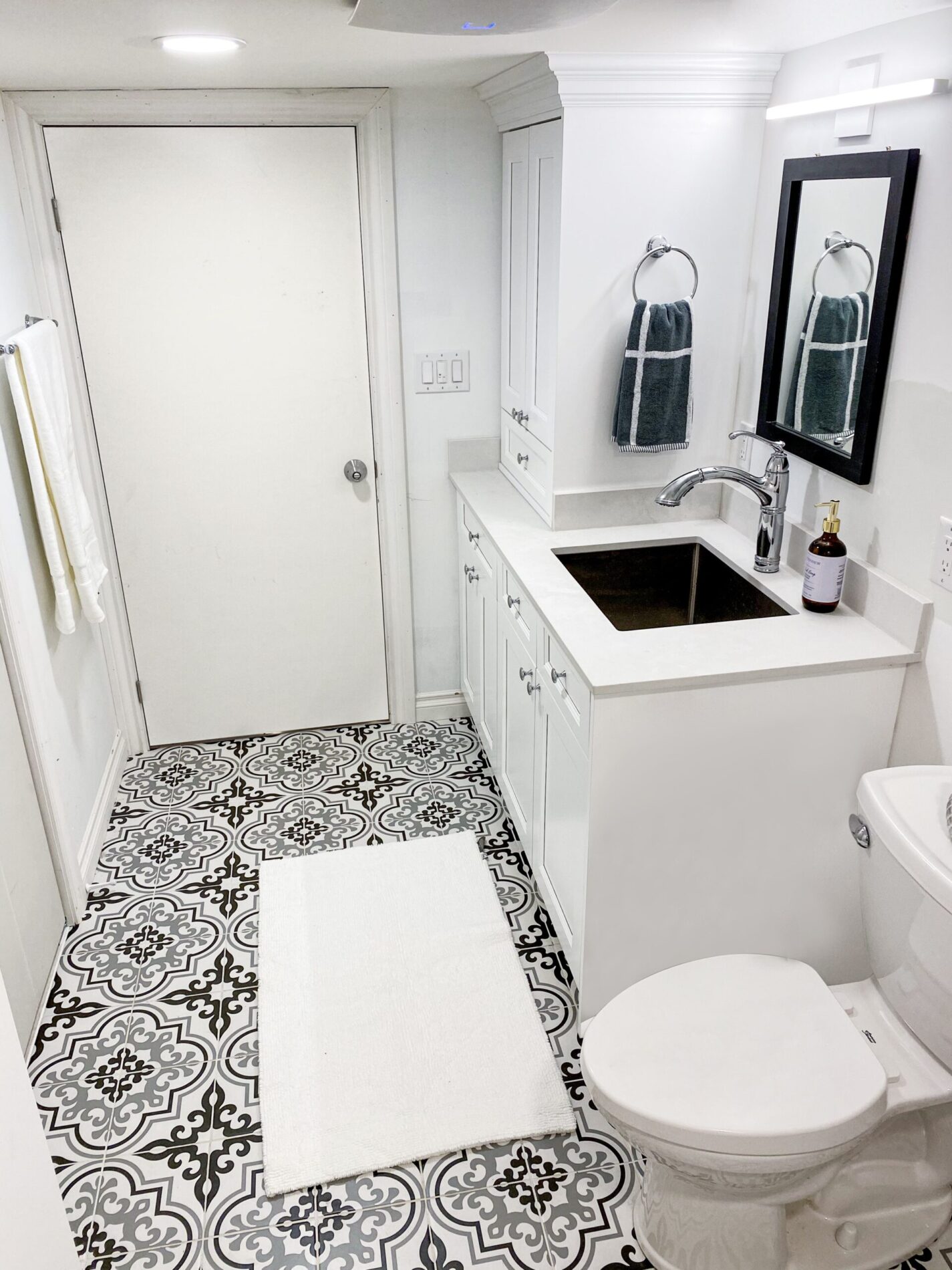 Glebemount Ave. – Toronto Danforth Bathrooms - Featured Image
