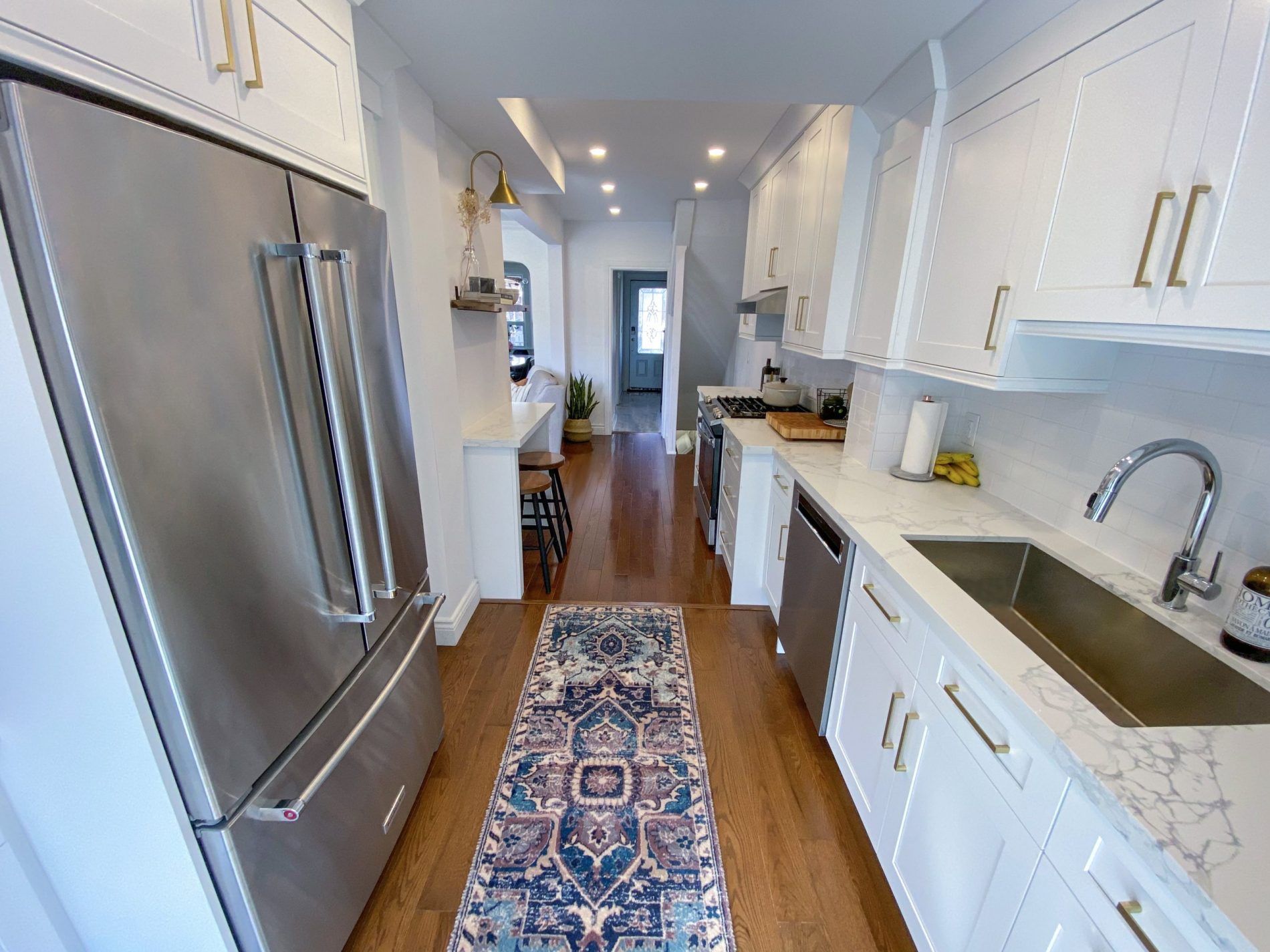 Bude St. – Toronto Galley Kitchen - Featured Image