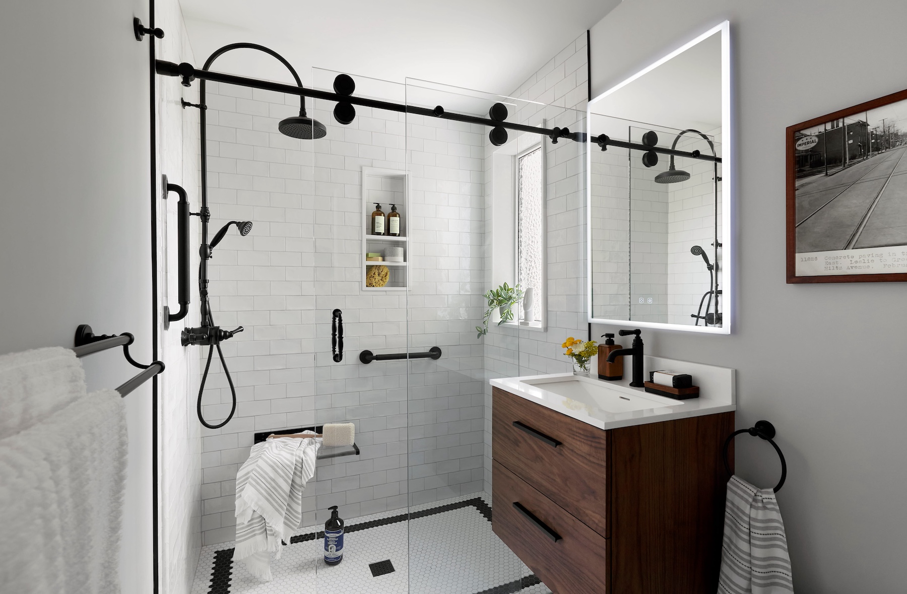 Hiltz Ave. – Traditional Bathroom Renovation in Leslieville Toronto - Featured Image