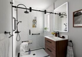 Leslieville_Toronto_Hiltz_Traditional_Bath1