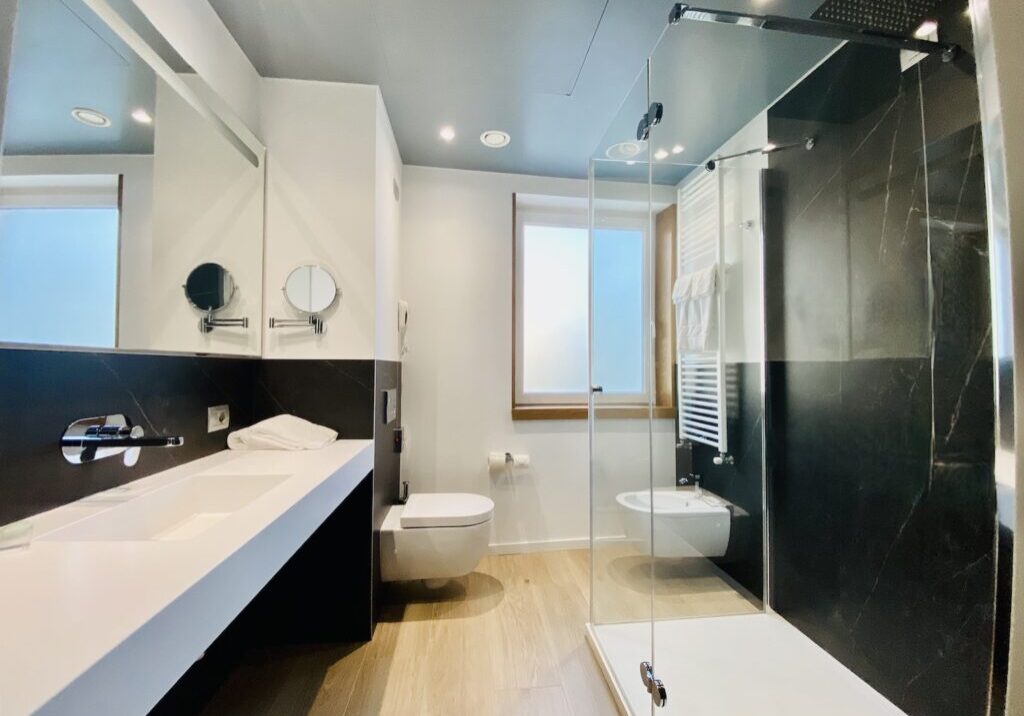 Modern_Italian_Bathroom_Design00011-min