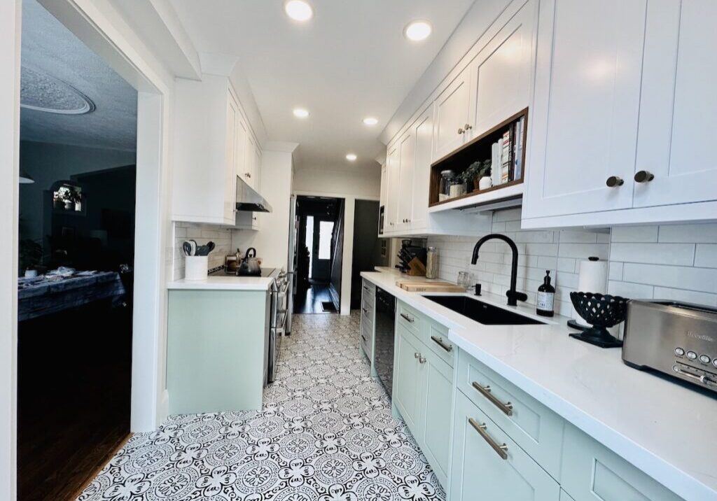 Toronto_Kitchen_Renovations_Danforth_Westwood_Additionn7-min